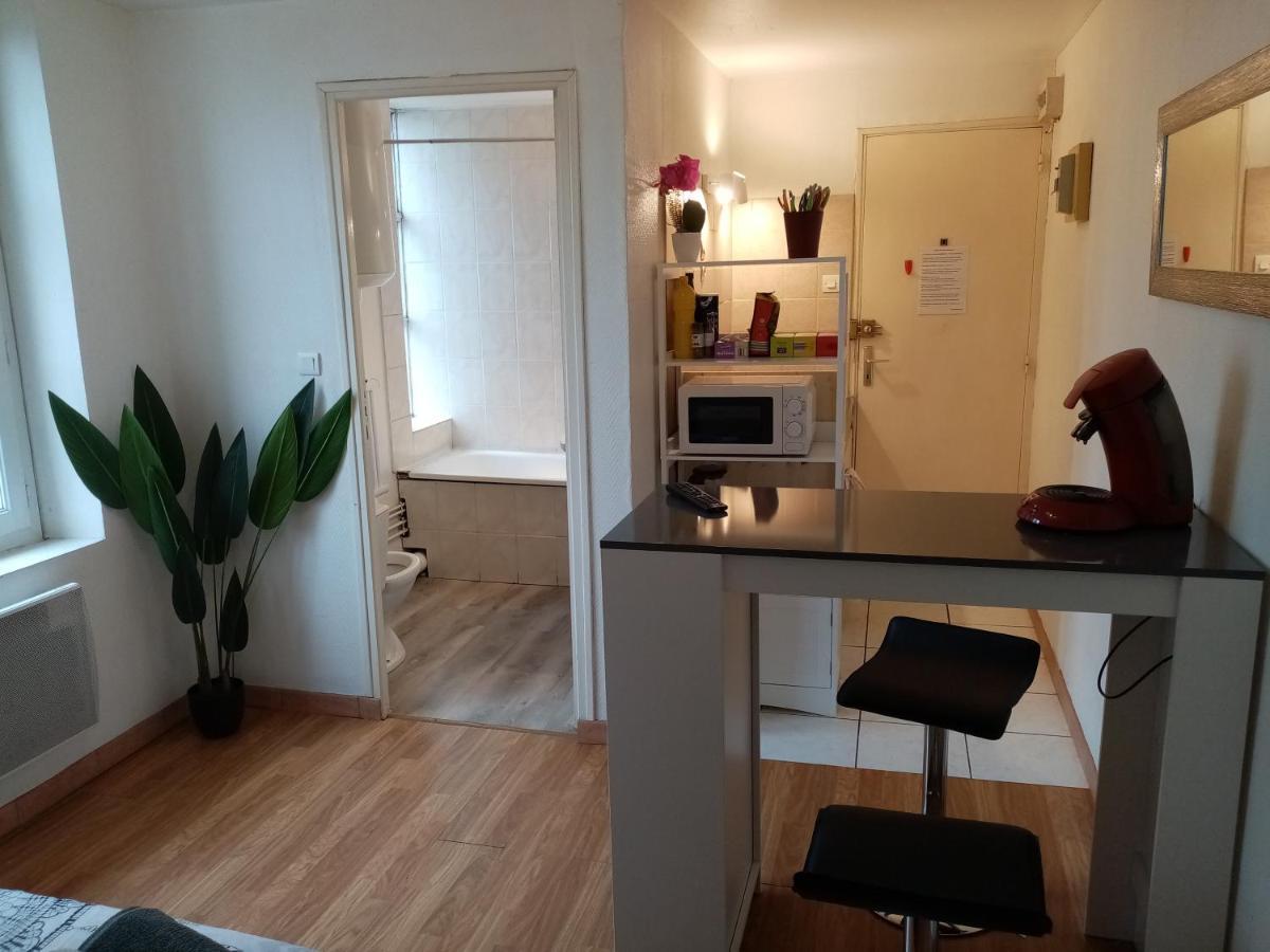 Studio 10 Avec Wifi Limoges Exterior photo